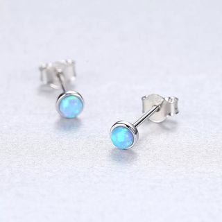 R339 ピアス　シルバー925　オパール　4mm　小ぶり　シンプル　かわいい(ピアス)