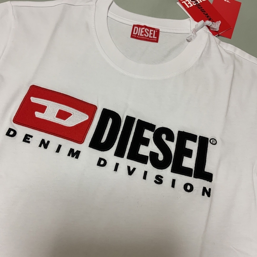 洗練されたデザイン　DIESEL　T-Diegor-Ls-K4　ブラック　LDIESELMAKO