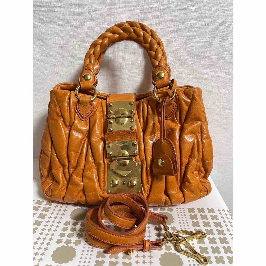 miumiu - miumiu ハンドバッグ ミュウミュウ マテラッセ レアカラーの