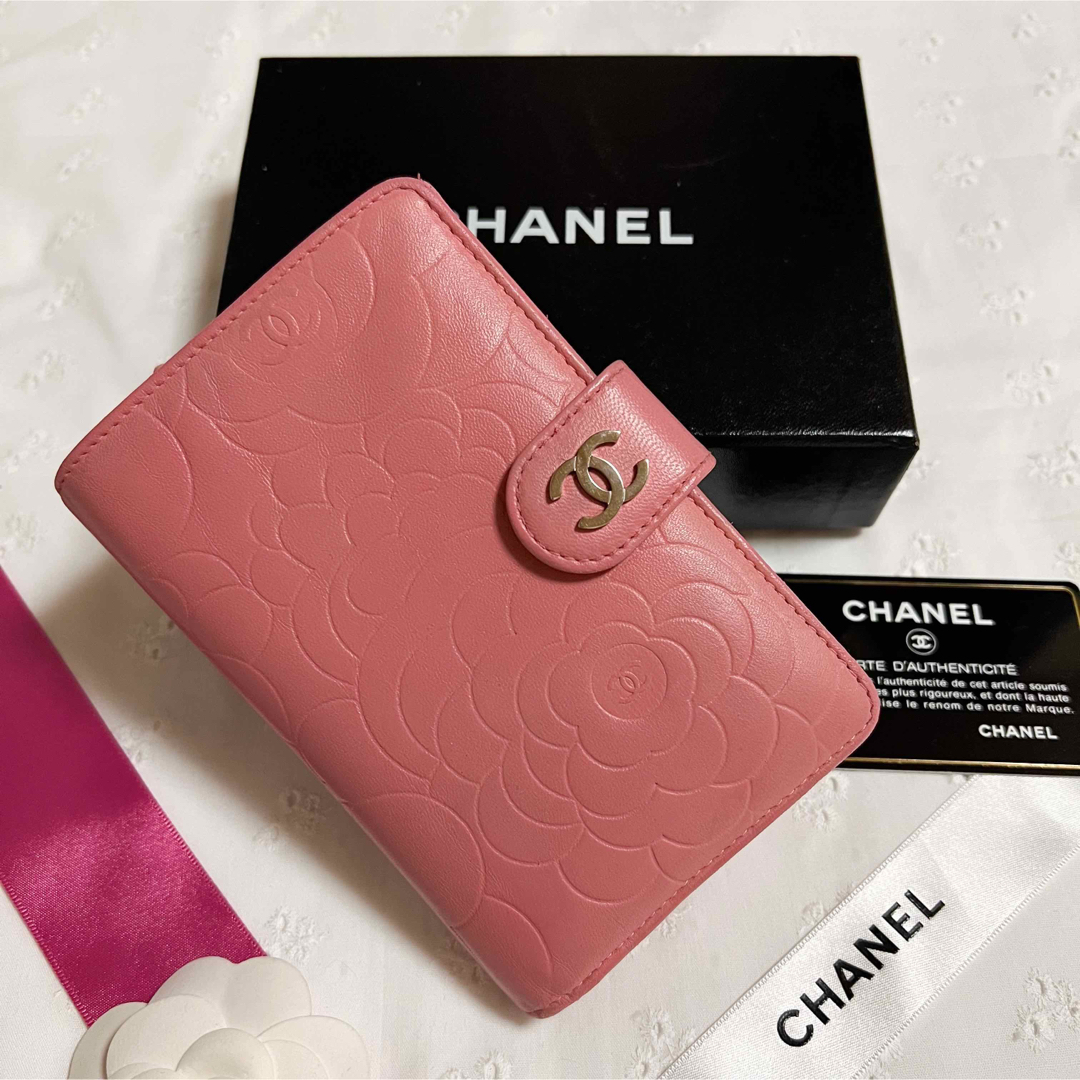 ポケット⇒4箇所【専用】CHANEL シャネル コンパクトウォレット  カメリア  二つ折り財布