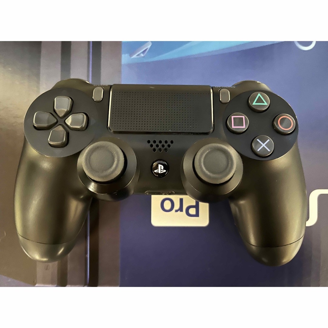 ps4 pro (おまけモンハンワールド付き)