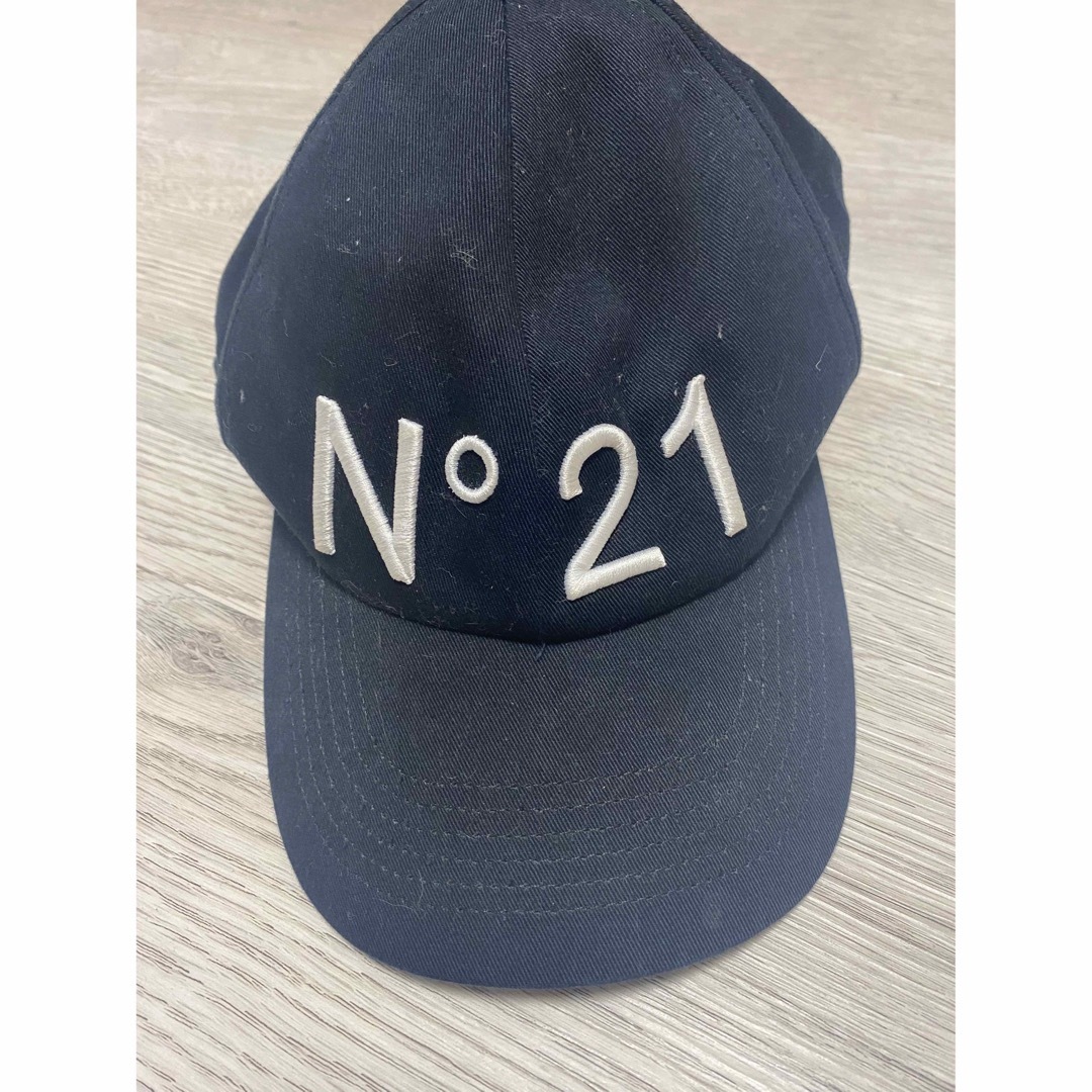 N°21(ヌメロヴェントゥーノ)のヌメロ　ユニセックスキャップ🧢　N21 レディースの帽子(キャップ)の商品写真