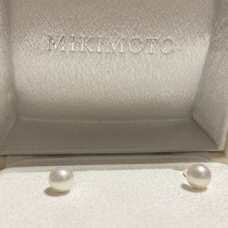 MIKIMOTO - 【現行品】MIKIMOTO パールピアス k18 5.5mmの通販 by