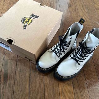 ドクターマーチン(Dr.Martens)のドクターマーチン　25.0cm ブーツ　白　8ホール(ブーツ)