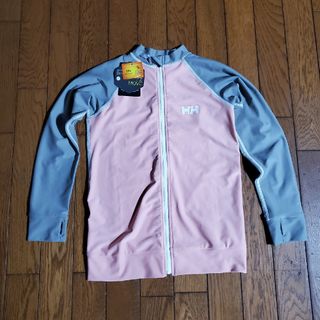 ヘリーハンセン(HELLY HANSEN)のHHヘリーハンセン◎ピンク✕グレーラッシュガード140cm(水着)