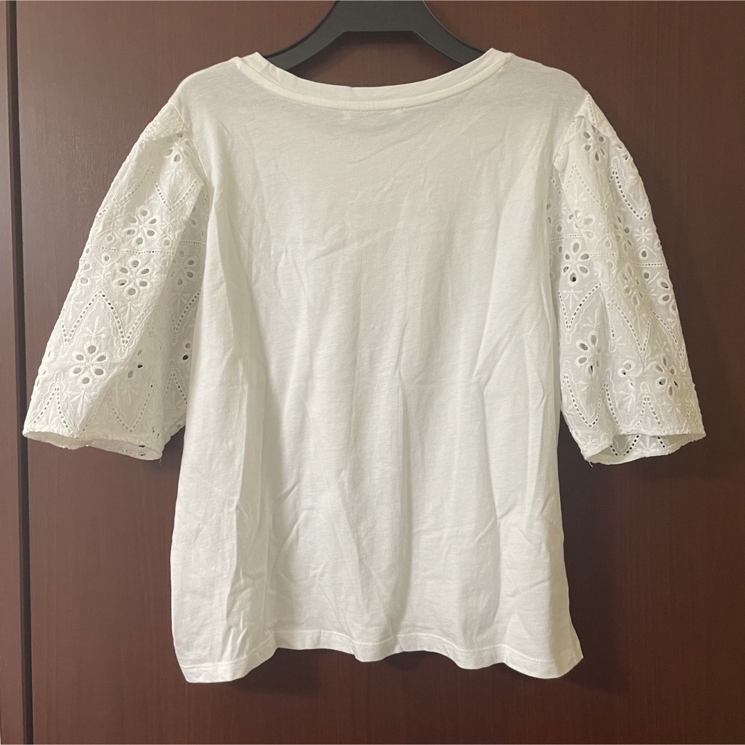 ZARA(ザラ)のZARA カットワークスリーブ tシャツ レディースのトップス(Tシャツ(半袖/袖なし))の商品写真