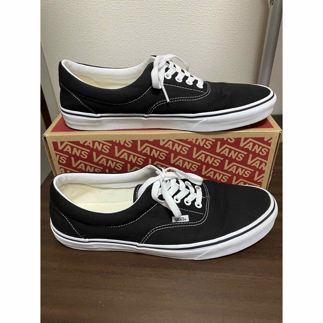 VANS(ヴァンズ)のVANS ERA BLACK 30cm 美中古 バンズ エラ メンズの靴/シューズ(スニーカー)の商品写真