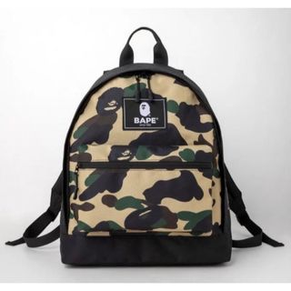 A BATHING APE アベイシングエイプ CAMO DAY PACK カモ柄 デイパック ... 【未使用品】A BATHING APE リュック アベイシングエイプ カーキ