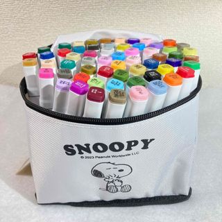 SNOOPY - 60カラーイラストマーカーペン スヌーピー の通販 by