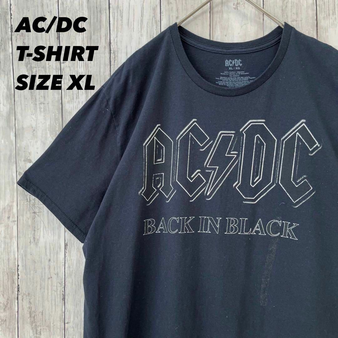 MUSIC TEE(ミュージックティー)のロックバンドTシャツ古着AC/DC ACDCビッグロゴプリントTシャツ　黒　XL メンズのトップス(Tシャツ/カットソー(半袖/袖なし))の商品写真