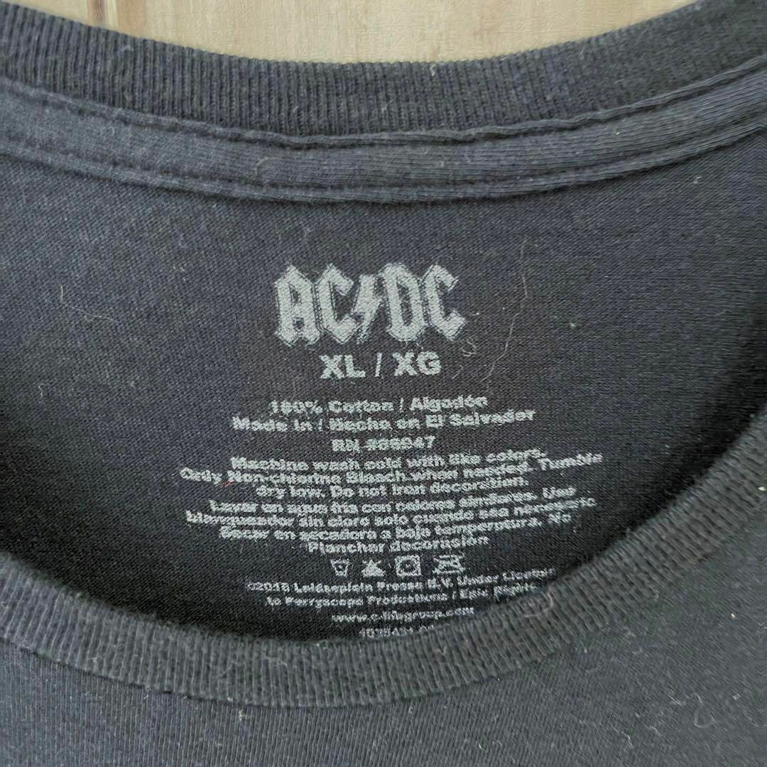 MUSIC TEE(ミュージックティー)のロックバンドTシャツ古着AC/DC ACDCビッグロゴプリントTシャツ　黒　XL メンズのトップス(Tシャツ/カットソー(半袖/袖なし))の商品写真