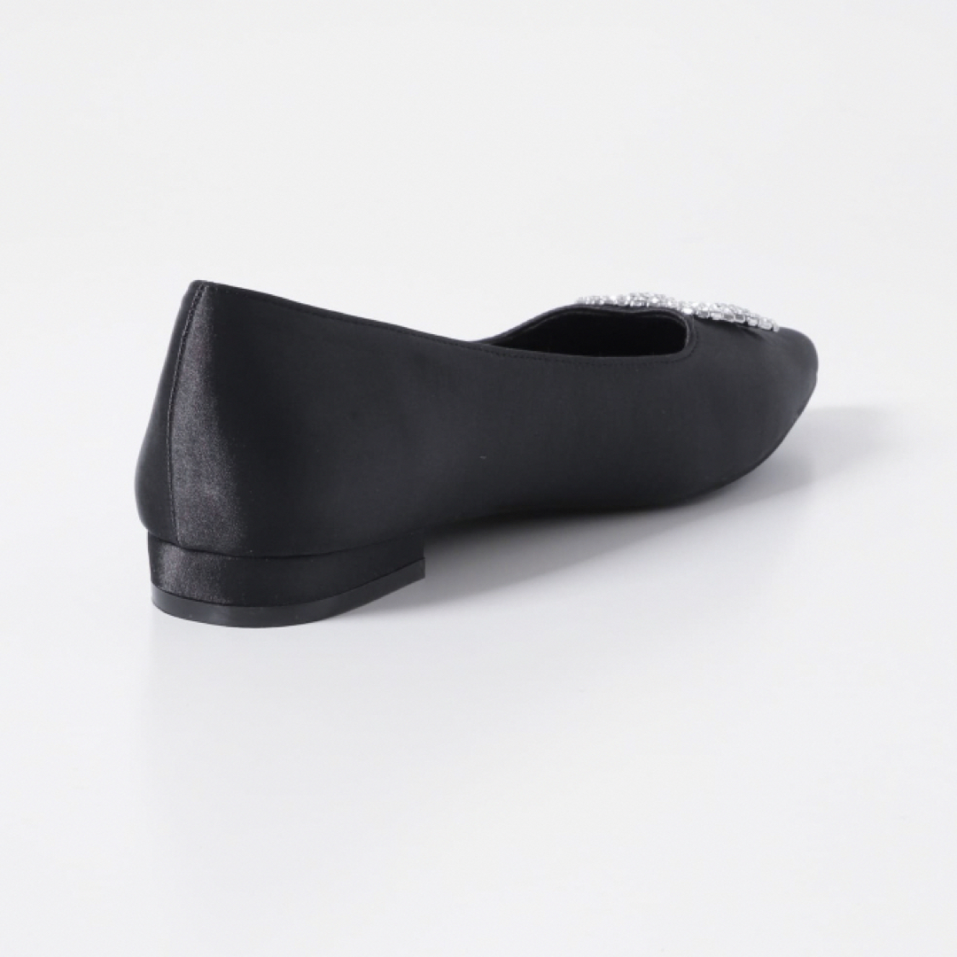 RODE SKO(ロデスコ)のRODE SKO  2センチビジュー付きパンプス レディースの靴/シューズ(ハイヒール/パンプス)の商品写真