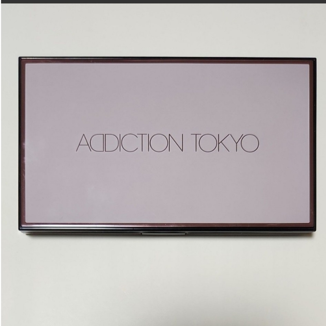 ADDICTION(アディクション)の【匿名発送】ADDICTION コンパクトアディクションエターナルインピンク コスメ/美容のベースメイク/化粧品(アイシャドウ)の商品写真