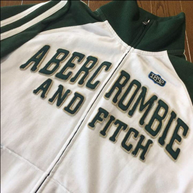 Abercrombie&Fitch(アバクロンビーアンドフィッチ)のsojack様専用⭐︎アバクロ スタジャン メンズのジャケット/アウター(スタジャン)の商品写真