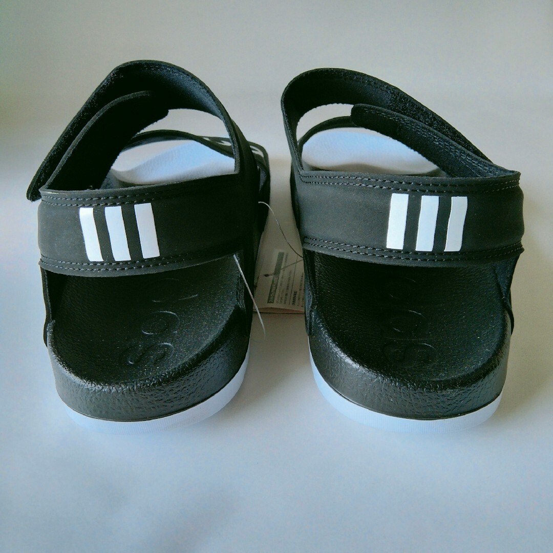 adidas(アディダス)の新品 24.5 アディダス サンダル ストラップ レディースの靴/シューズ(サンダル)の商品写真
