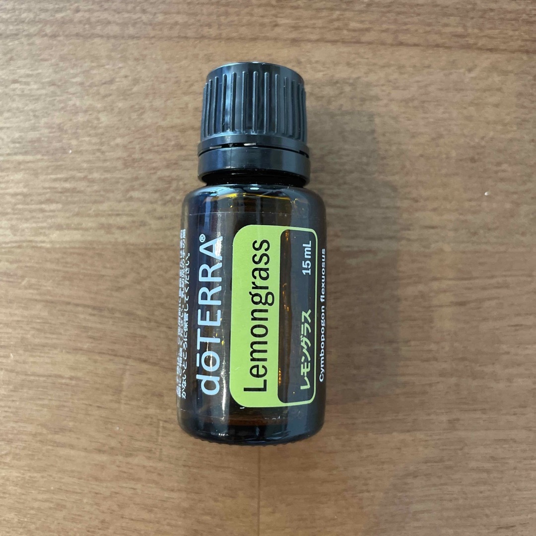 doTERRA(ドテラ)のドテラ　レモングラス　15ml コスメ/美容のリラクゼーション(エッセンシャルオイル（精油）)の商品写真