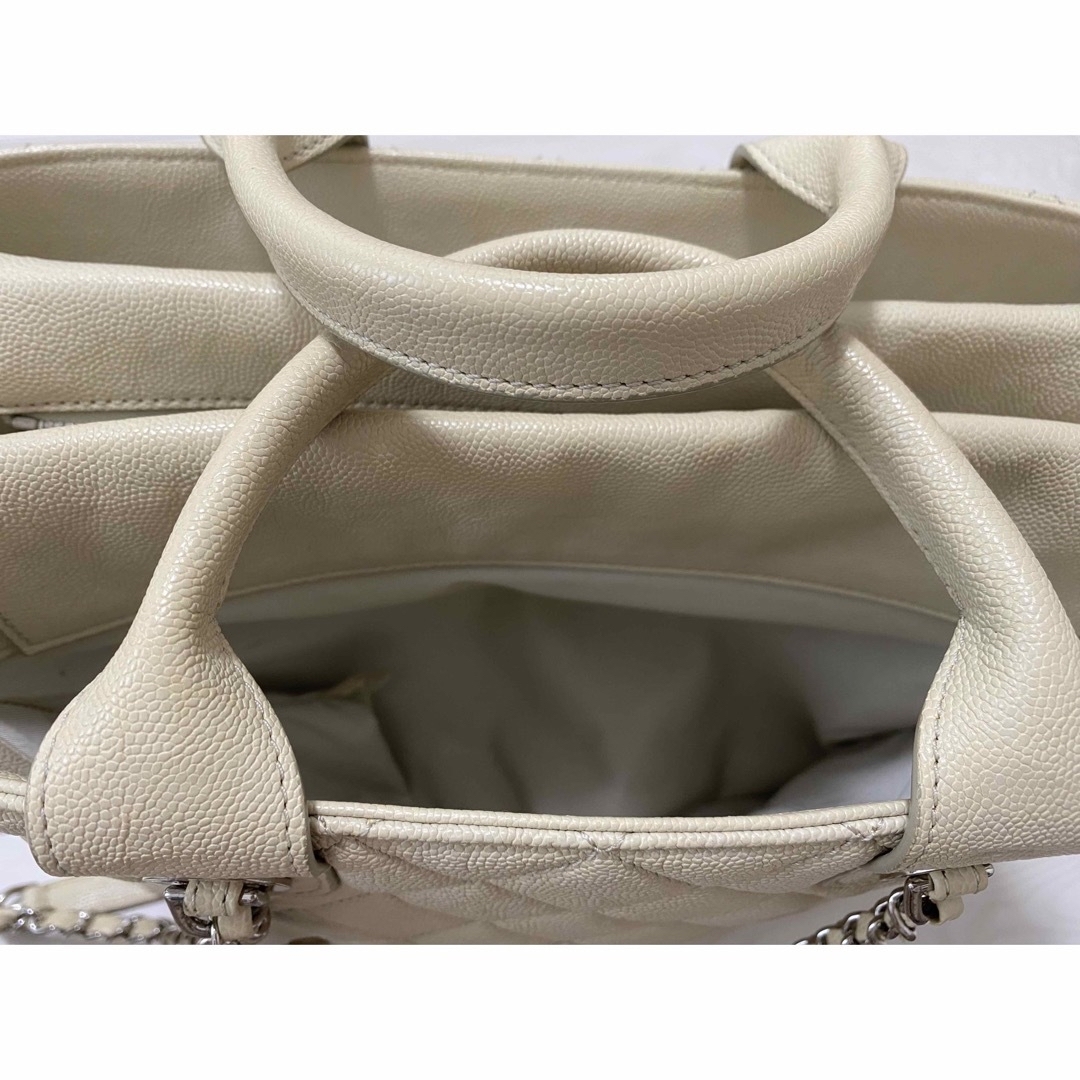 CHANEL(シャネル)のレア美品　CHANEL シャネル マトラッセ キャビアスキン バッグ　布袋 レディースのバッグ(ショルダーバッグ)の商品写真
