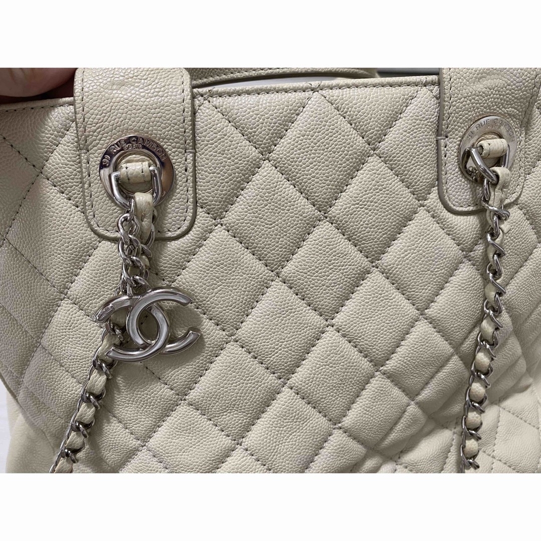 CHANEL(シャネル)のレア美品　CHANEL シャネル マトラッセ キャビアスキン バッグ　布袋 レディースのバッグ(ショルダーバッグ)の商品写真