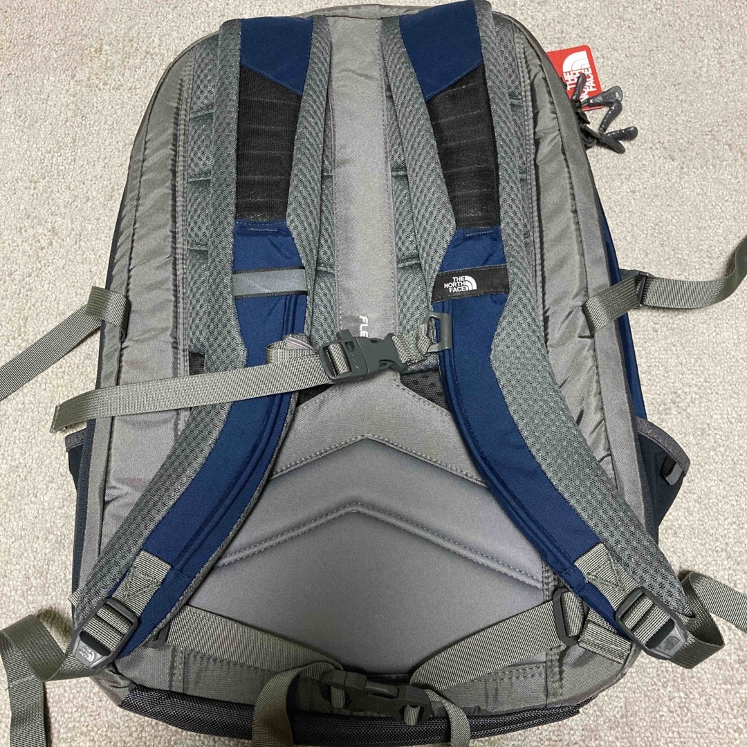 THE NORTH FACE ザ ノースフェイス　リュック ネイビー　新品