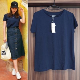 エニィスィス(anySiS)の★新品タグ付き★any SiS★【Leeコラボ】クルーネックＴシャツ★ネイビー★(Tシャツ(半袖/袖なし))