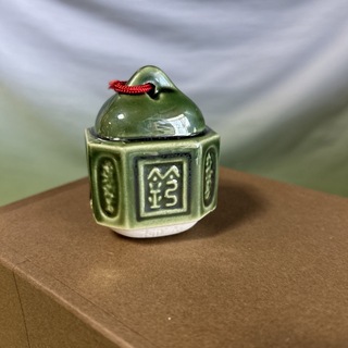【3103Pカゴ】陶器製　鈴の置物　柳屋　昭和レトロ　お土産(置物)