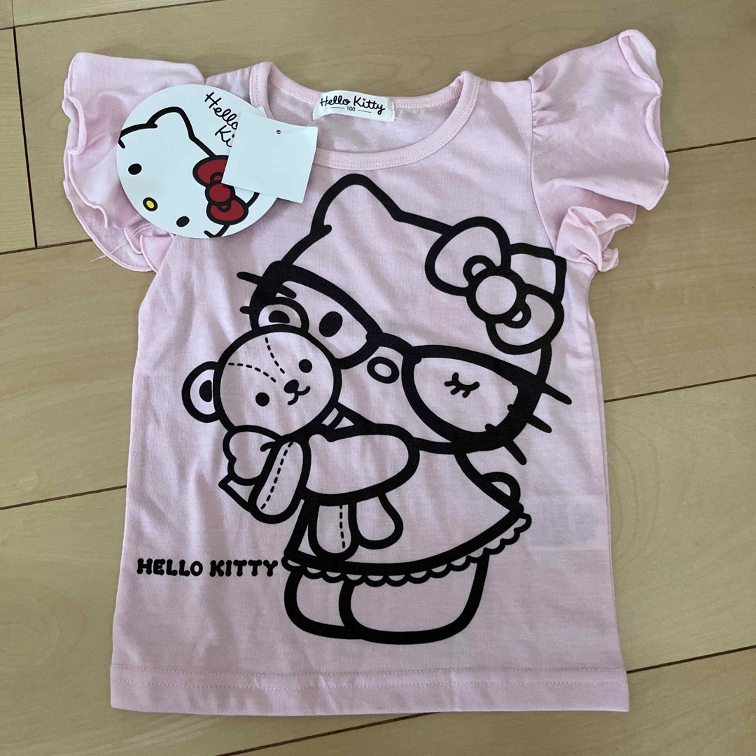 ピンク　Tシャツ　新品　100 サンリオ　キティ キッズ/ベビー/マタニティのキッズ服女の子用(90cm~)(Tシャツ/カットソー)の商品写真