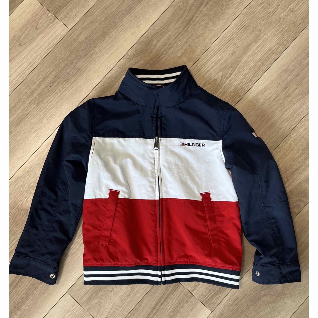 TOMMY HILFIGER(トミーヒルフィガー)の★週末限定セール★TOMMY HILFIGER ナイロンジャケット キッズ/ベビー/マタニティのキッズ服男の子用(90cm~)(ジャケット/上着)の商品写真