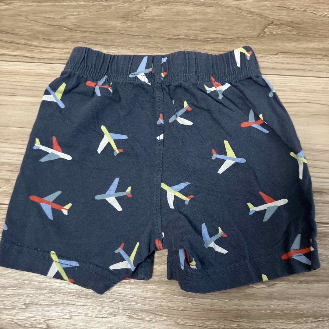 GAP Kids(ギャップキッズ)の♦︎GAP 飛行機柄ショートパンツ　80サイズ♦︎ キッズ/ベビー/マタニティのベビー服(~85cm)(パンツ)の商品写真