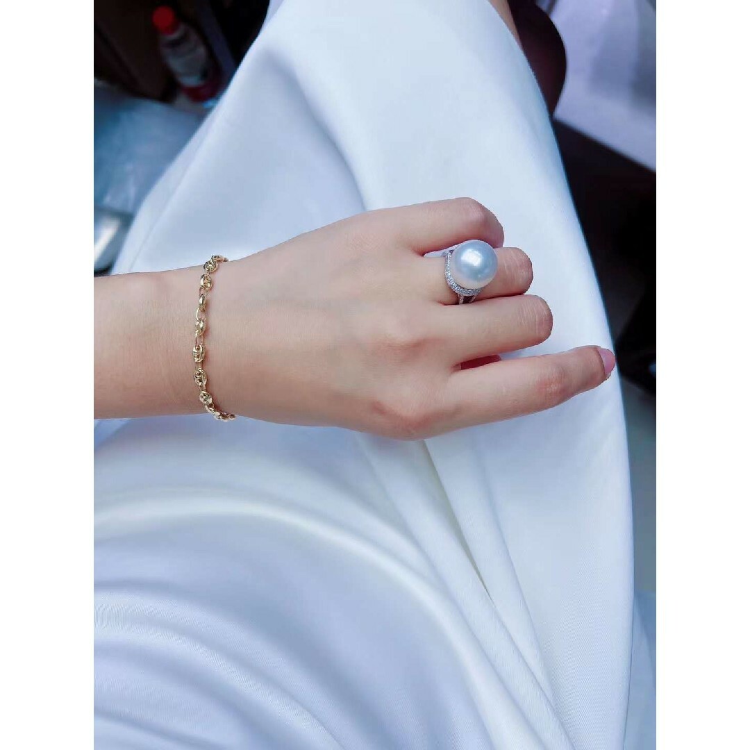 【高級】白蝶真珠　天然ダイヤモンド付きリングk18 レディースのアクセサリー(リング(指輪))の商品写真
