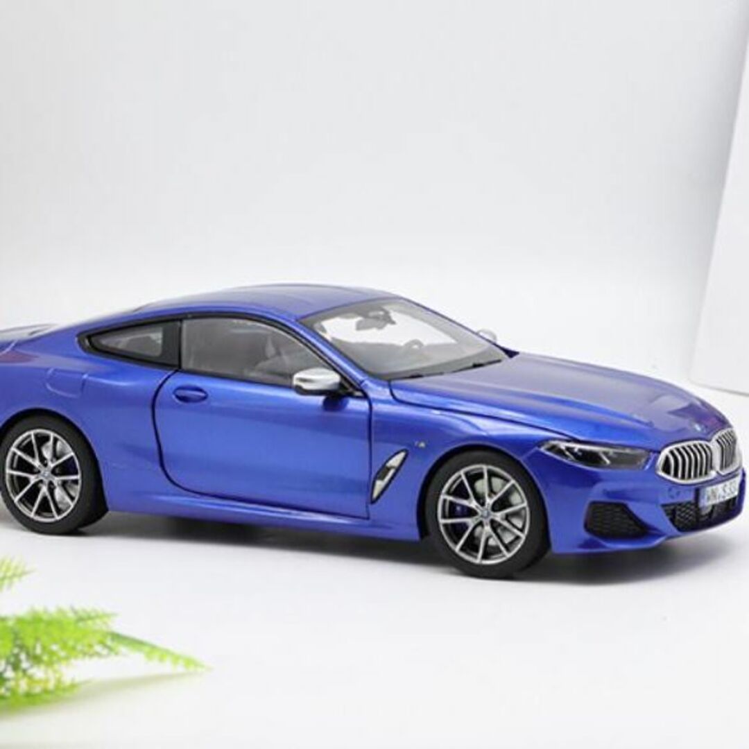 ミニカー ノレブ 1/18 BMW M8 850i ブルー