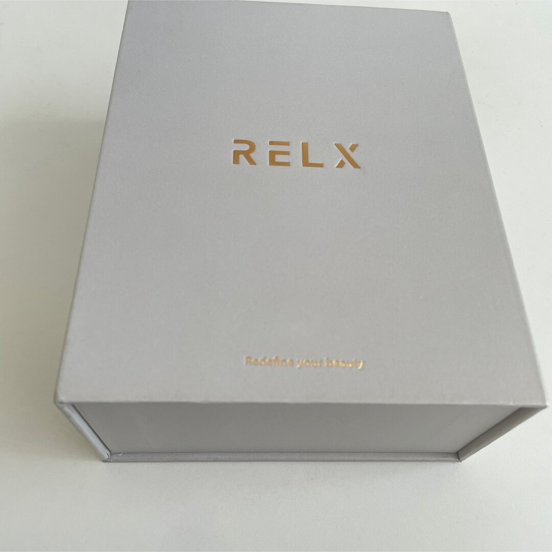 定価12800円。    RELX  ネックウォーマー スマホ/家電/カメラの美容/健康(ボディケア/エステ)の商品写真