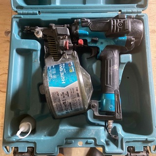 マキタ(Makita)のマキタ　高圧エア釘打ち機　減額しました。(工具)