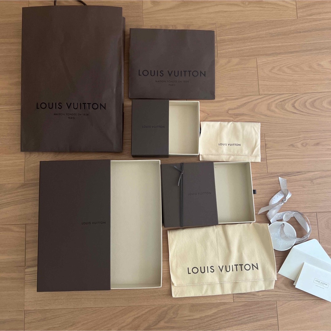 LOUIS VUITTON - 【ルイヴィトンショッパーおまとめ】箱/袋/保存袋