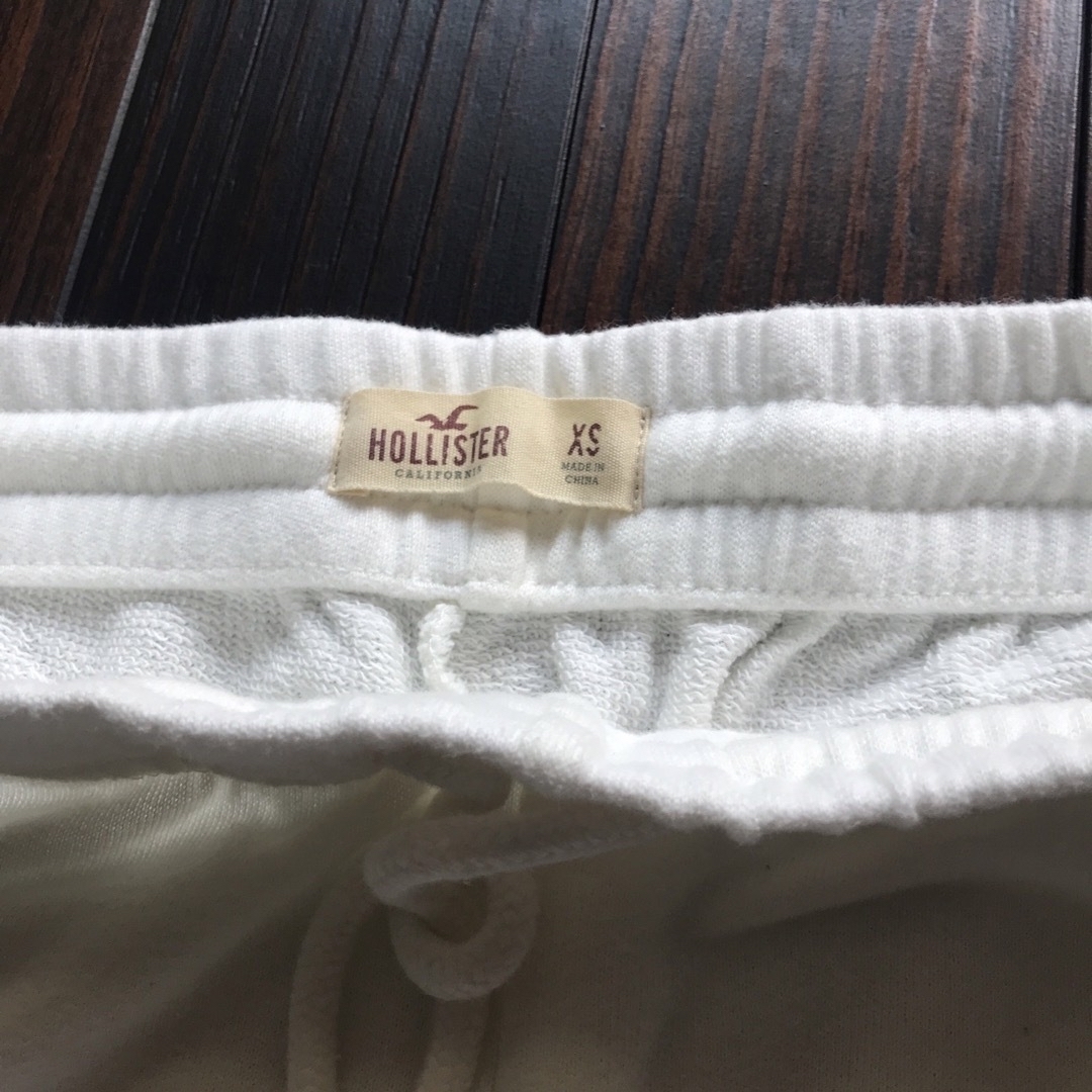 Hollister(ホリスター)のホリスター8分丈スウェットパンツ レディースのルームウェア/パジャマ(ルームウェア)の商品写真