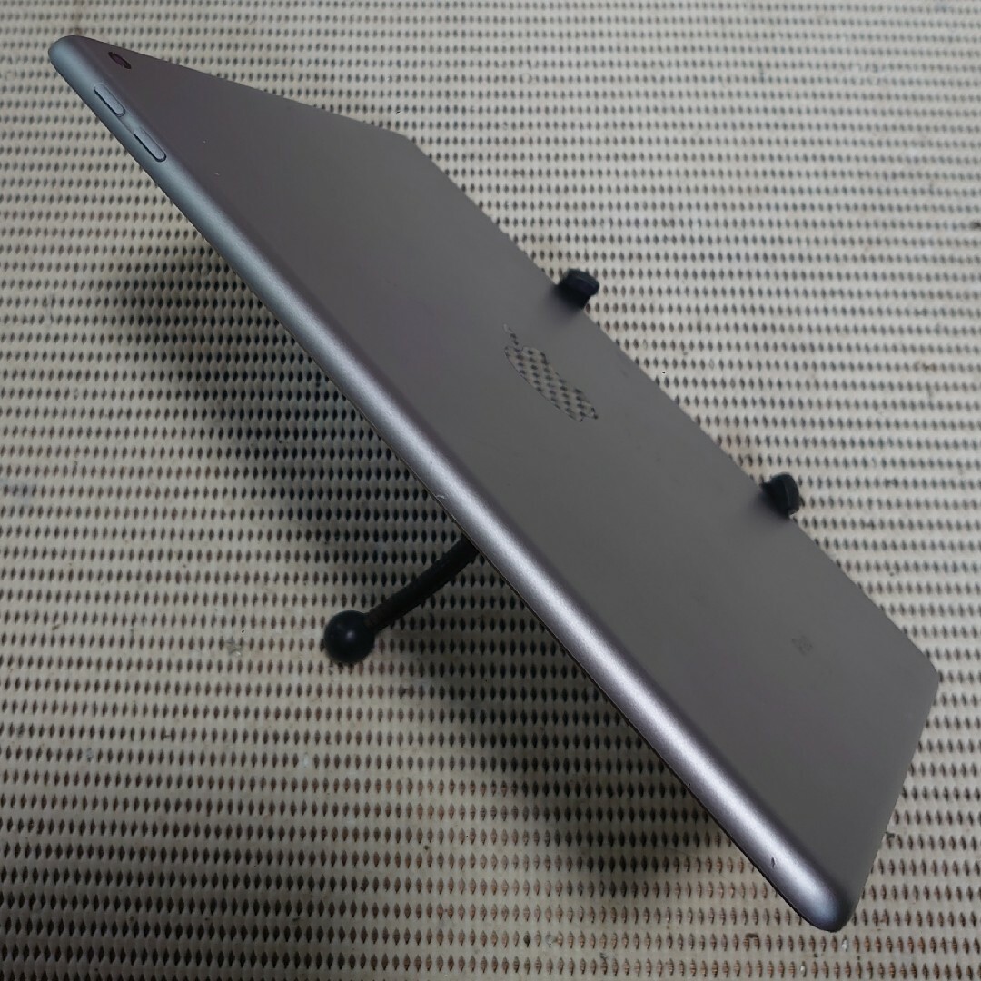 ○スピーカーマイク完動品iPad第6世代(A1893)本体128GBグレイWi-Fiモデル送料込