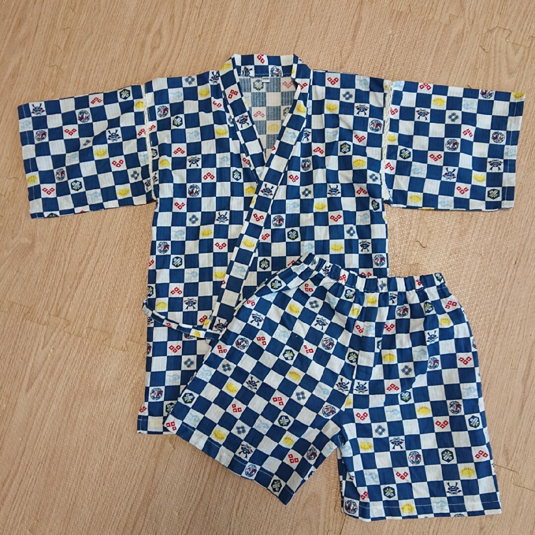 甚平 男の子 110 キッズ/ベビー/マタニティのキッズ服男の子用(90cm~)(甚平/浴衣)の商品写真