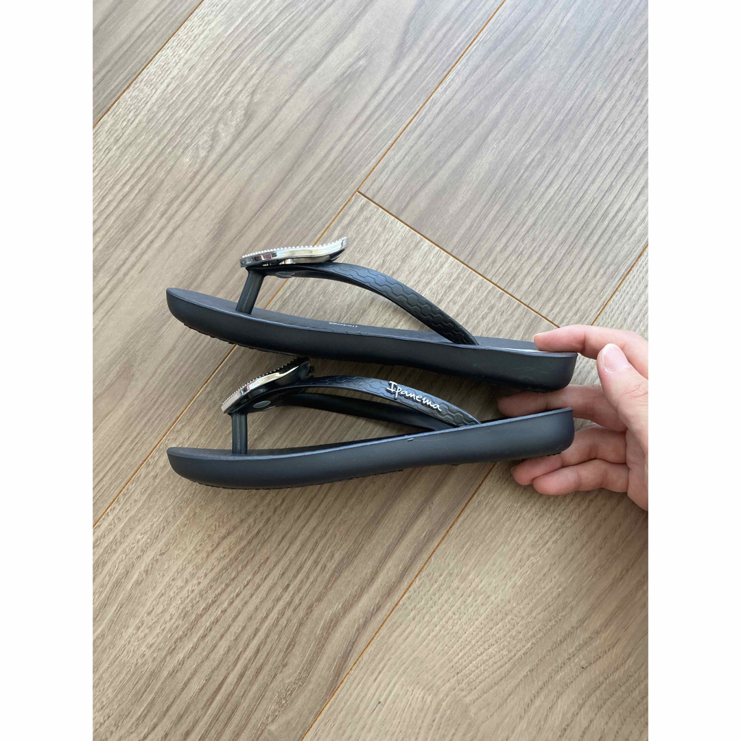 ipanema MAXI KIDS 黒/シルバー　BRA27/28(18cm) キッズ/ベビー/マタニティのキッズ靴/シューズ(15cm~)(サンダル)の商品写真