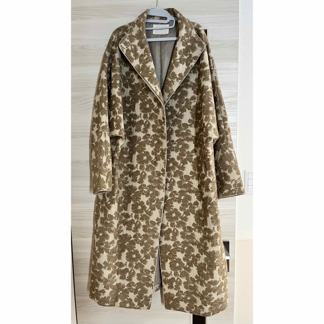 CLANE(クラネ)のlouren flower mole jacquard coat レディースのジャケット/アウター(ロングコート)の商品写真