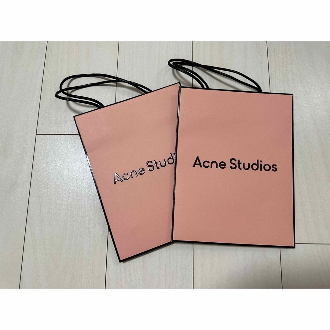 Acne Studios(アクネストゥディオズ)のAcneStudios 紙袋 レディースのバッグ(ショップ袋)の商品写真