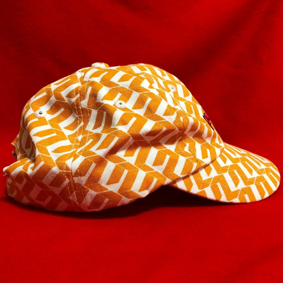 PUNYUS(プニュズ)のオレンジ色のPUNYUSキャップ：サイズ調節可能／フリーサイズ レディースの帽子(キャップ)の商品写真