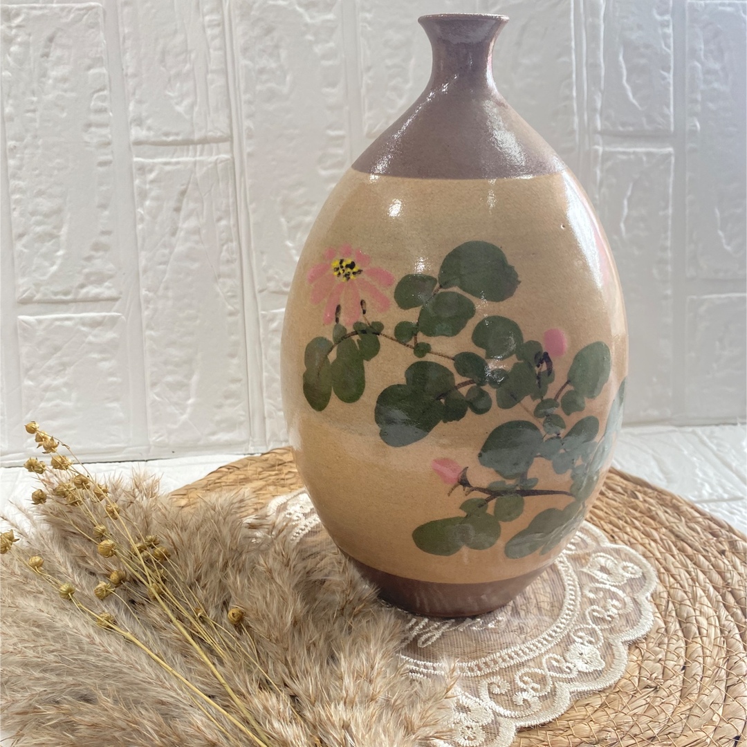 美術品、陶芸品 一輪挿し用の陶器の花瓶。 ( 新品未使用 ) - 陶芸