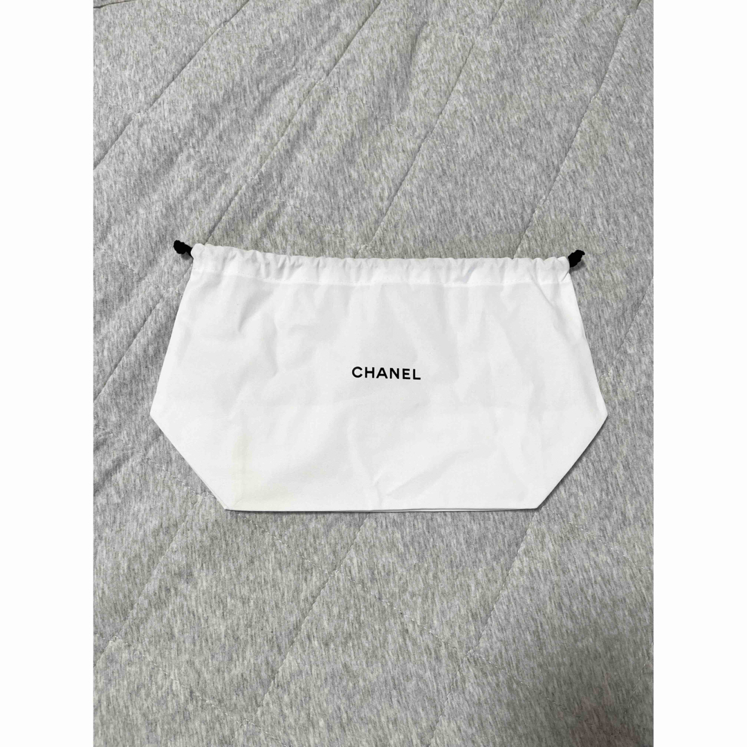CHANEL(シャネル)のシャネル　chanel 巾着 レディースのファッション小物(ポーチ)の商品写真