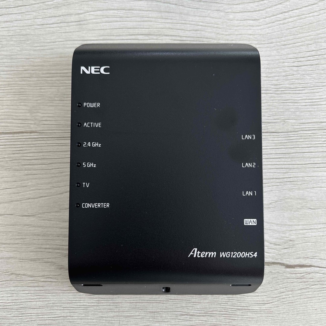 NEC(エヌイーシー)のNEC 無線LANルーター  PA-WG1200HS4 スマホ/家電/カメラのPC/タブレット(PC周辺機器)の商品写真