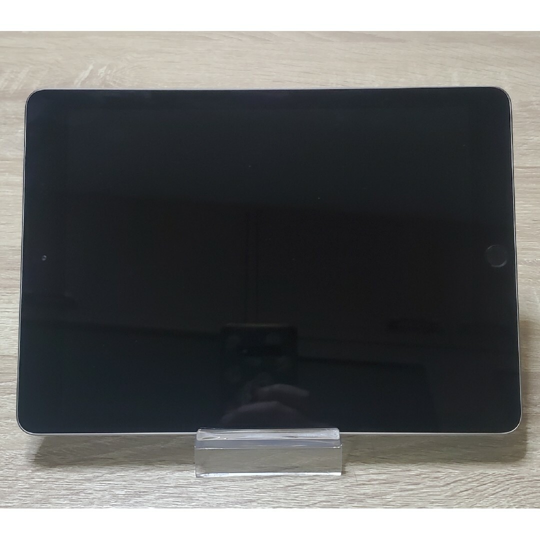 iPad　第六世代32GB スマホ/家電/カメラのPC/タブレット(タブレット)の商品写真