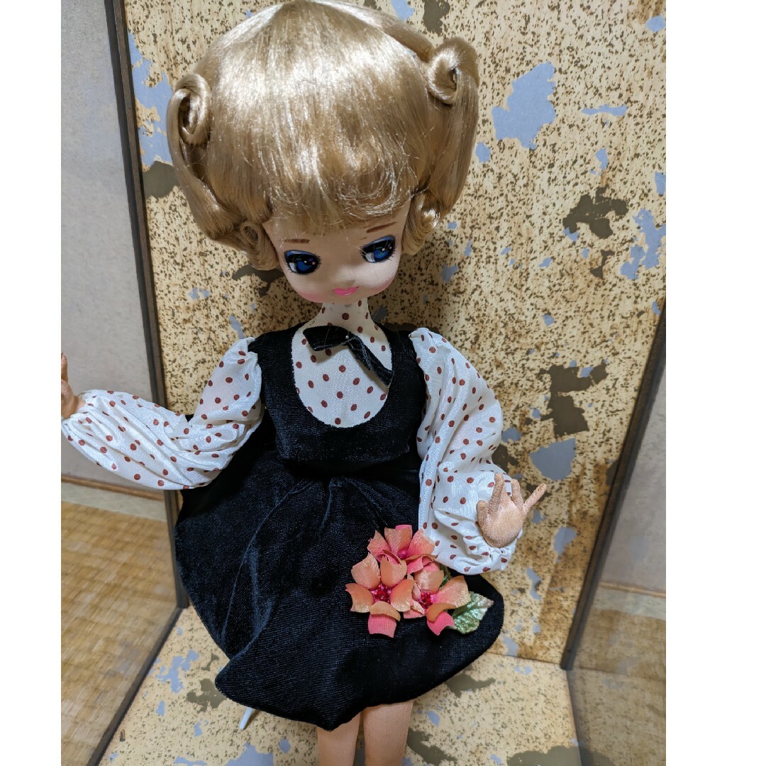 作品 大幅値下げリカちゃん人形風フランス人形ケース付