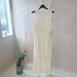 新品/大人ワンピース♡ウエスト絞りチラ見え！ドロストワンピ夏服　ホワイト(ロングワンピース/マキシワンピース)