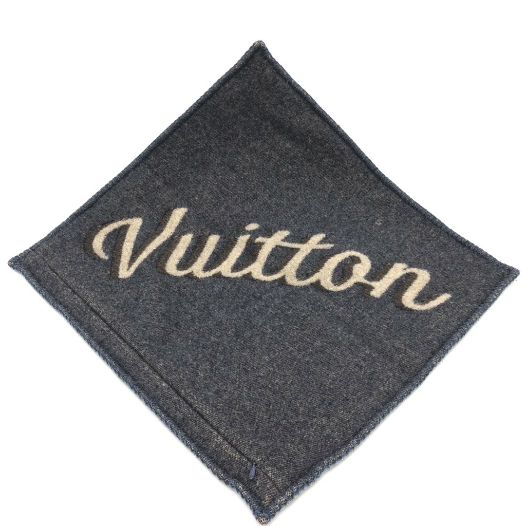 LOUIS VUITTON(ルイヴィトン)のルイヴィトン LOUIS VUITTON クッションカバー M70336 ロゴ クッション ウール/カシミヤ ネイビー インテリア/住まい/日用品のインテリア小物(クッション)の商品写真
