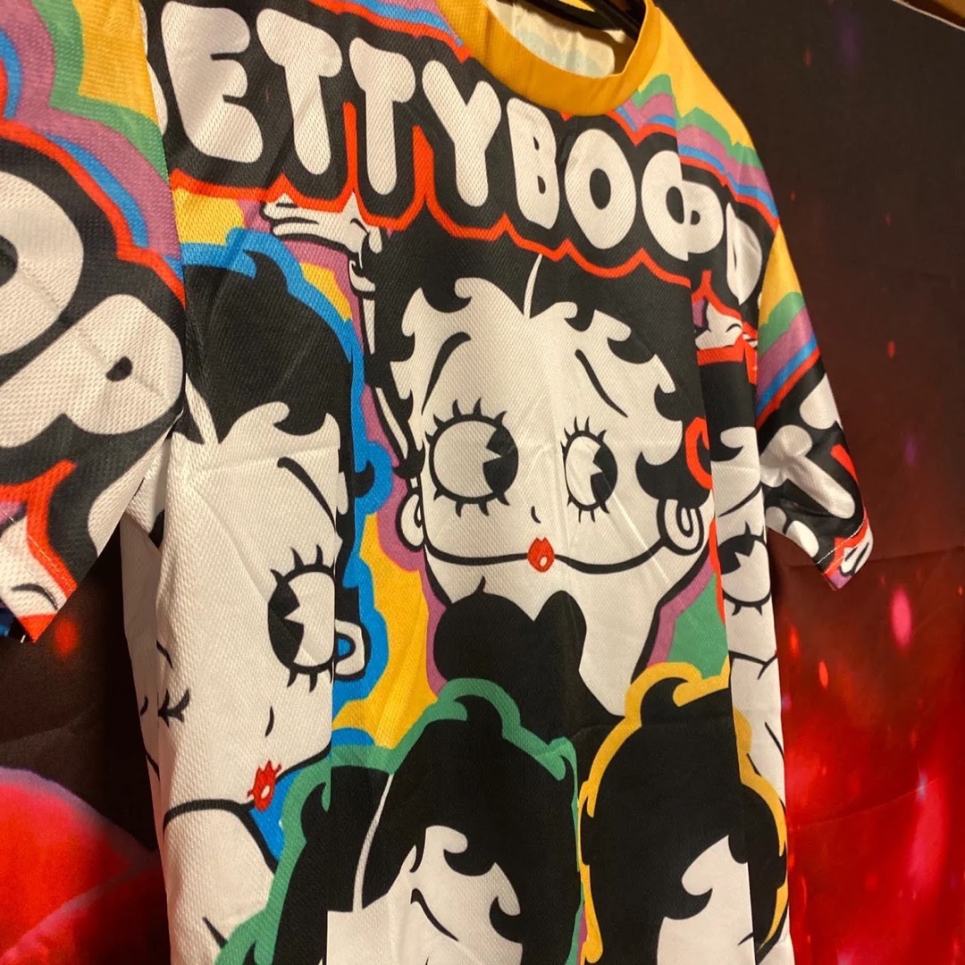 Betty Boop(ベティブープ)のベティちゃん　今季新作　海外製レアTシャツ　4L 1点限定 メンズのトップス(Tシャツ/カットソー(半袖/袖なし))の商品写真