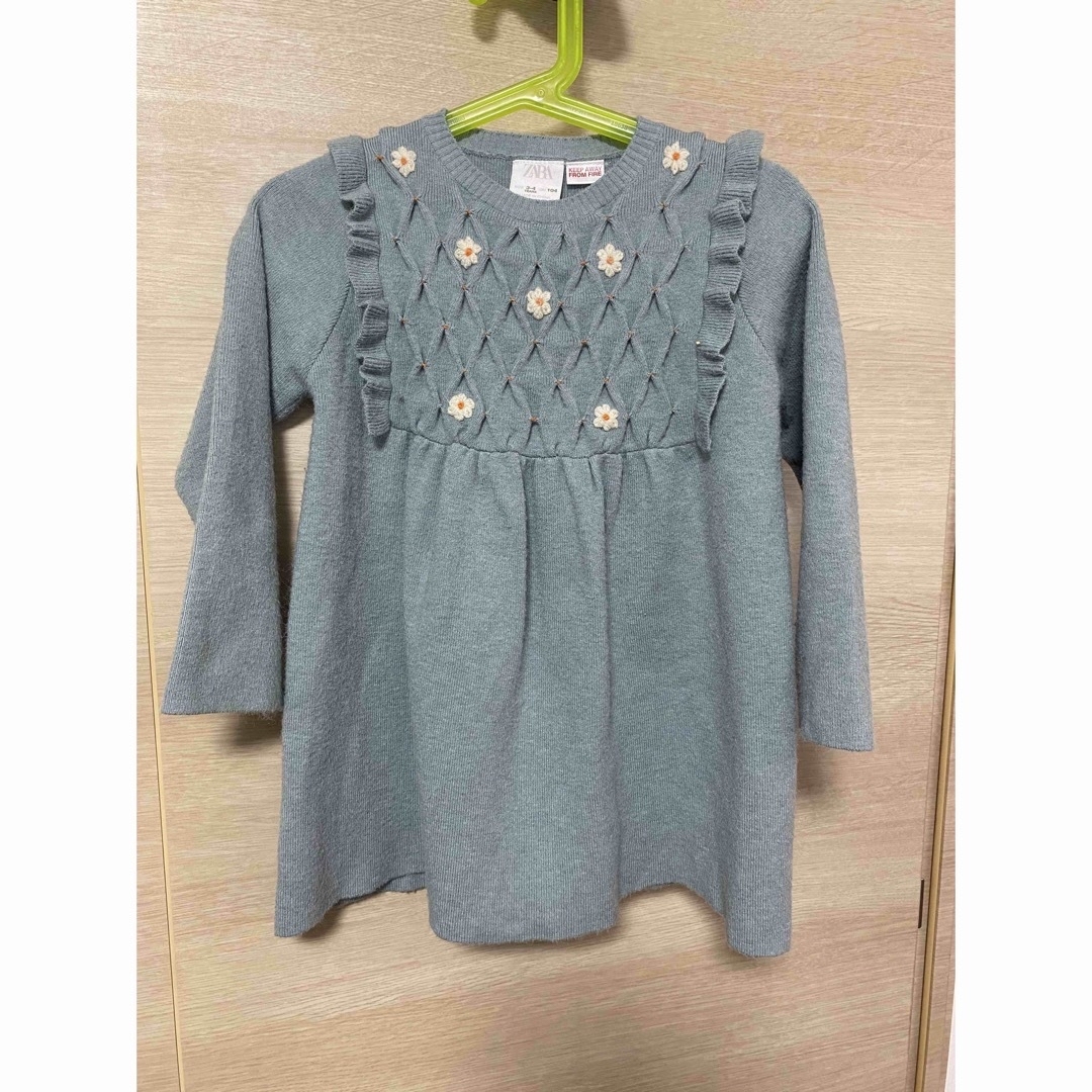 ZARA KIDS(ザラキッズ)のキッズ　ザラ　ワンピース　3-4Y 104 キッズ/ベビー/マタニティのキッズ服女の子用(90cm~)(ワンピース)の商品写真