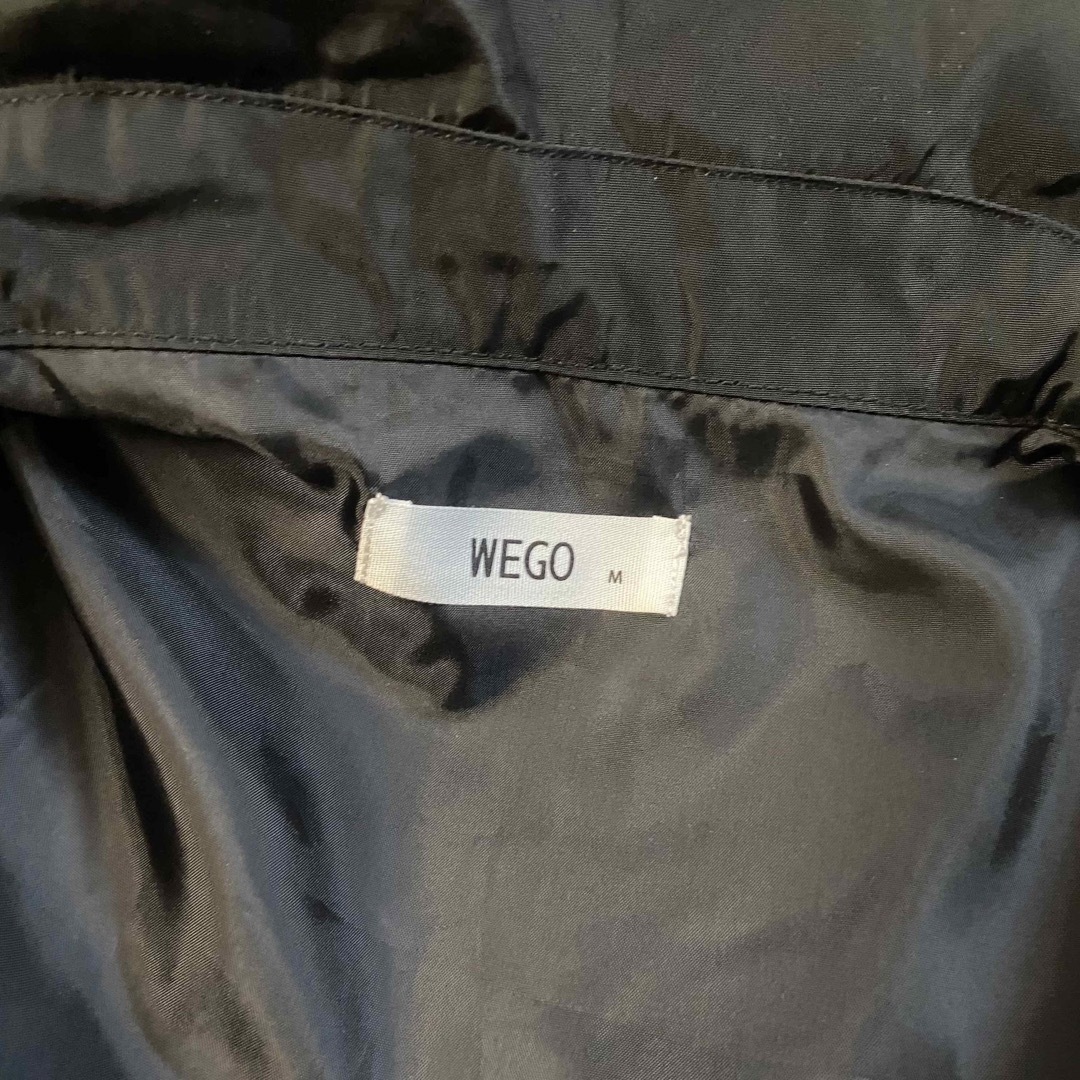 WEGO(ウィゴー)のWEGO ブルゾン　ウィンドブレーカー　黒　ブラック　英語　ストリート　 メンズのジャケット/アウター(ブルゾン)の商品写真